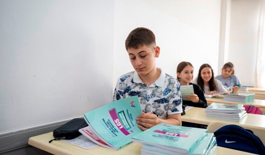 Antalya İl Milli Eğitim Müdürü Eriş’ten LGS mesajı: "Emeklerinizin karşılığını alacaksınız"