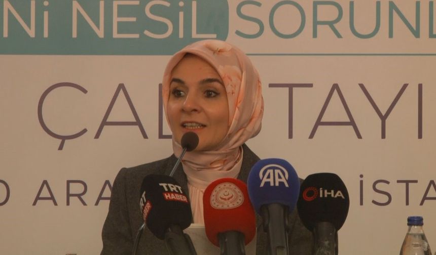 Aile ve Sosyal Hizmetler Bakanı duyurdu: "Sosyal medyaya yeni düzenleme geliyor"