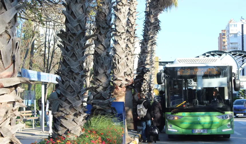 Akdeniz Üniversitesi kampüsünde ring seferleri yeterli mi?