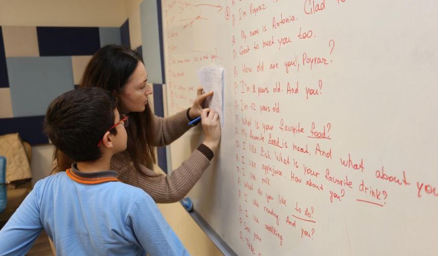 Kepez Belediyesi'nden ücretsiz İngilizce ve Rusça kursu