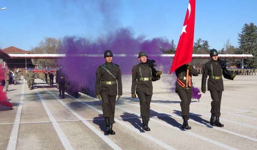 Uzman erbaş ve sözleşmeli erler Isparta’da mezun oldu