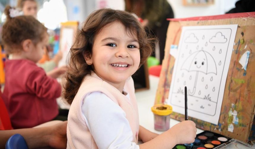 Konyaaltı Bebek Parkı’na ailelerden yoğun ilgi