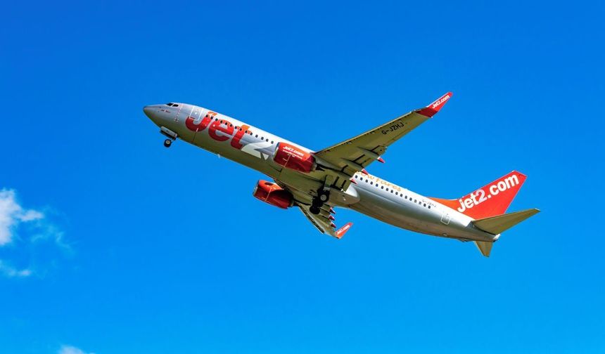 Antalya’dan kalkan uçaktaki kavga pahalıya patladı! İki yolcuya ömür boyu uçuş yasağı