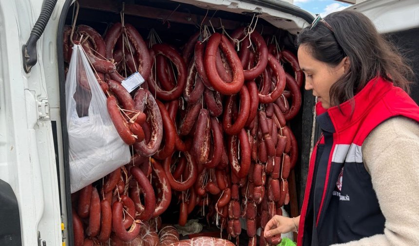 Antalya'da bunları vatandaşlara yedireceklerdi! Tam 176 kg