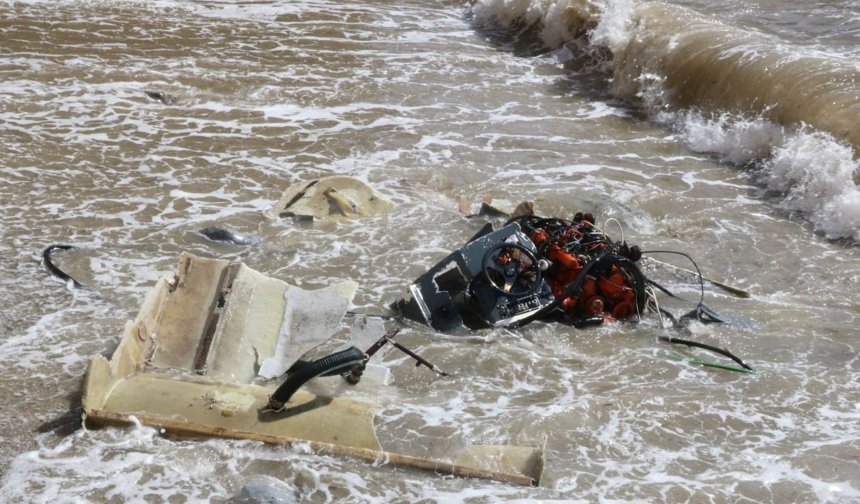 Alanya’da fırtına balıkçılara kabusu yaşattı! Tekne parçalandı