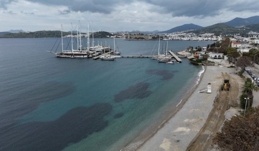 Bodrum plajlarında sezon hazırlığı