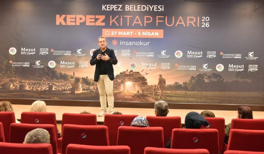 Kepez Kitap Fuarı’nda Sinan Meydan imzası: Atatürk’ün mirası konuşuldu