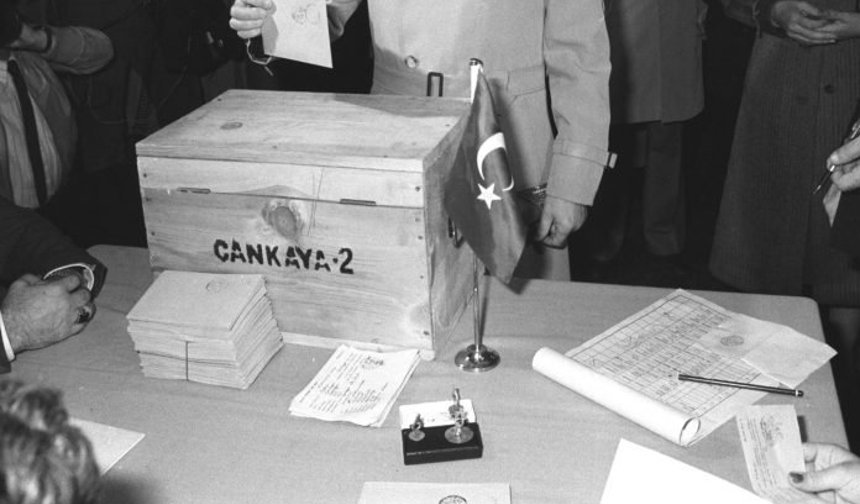 Siyasi partilerin "oy" karnesi! İşte tarihin en yüksek oy oranları