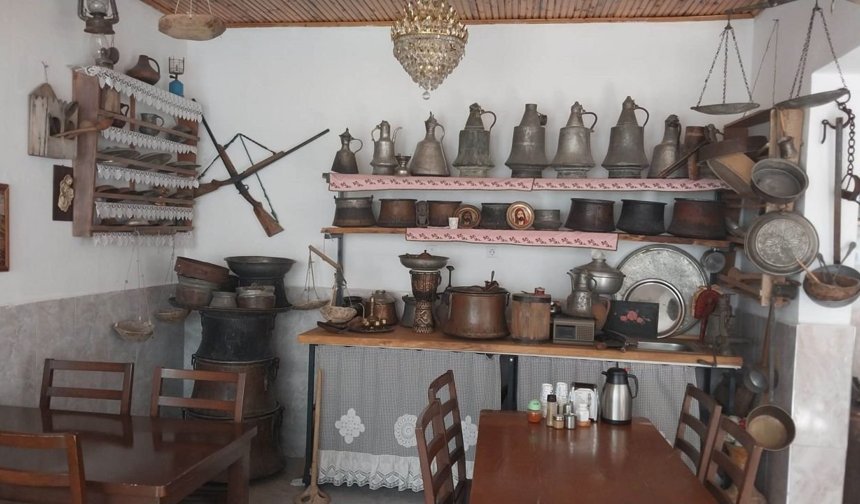 Babadan kalan lokantayı nostalji müzesine çevirdi