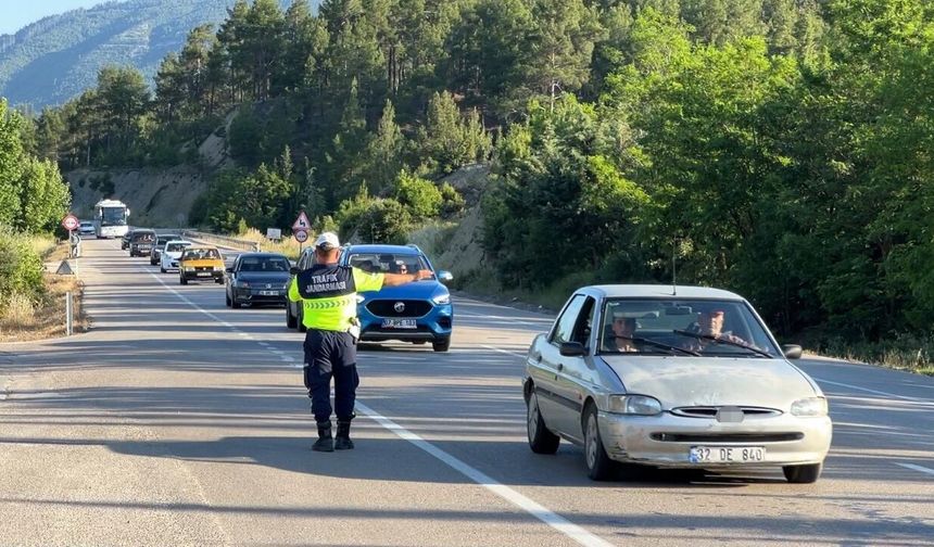 Isparta-Antalya yolunda radar denetimi!