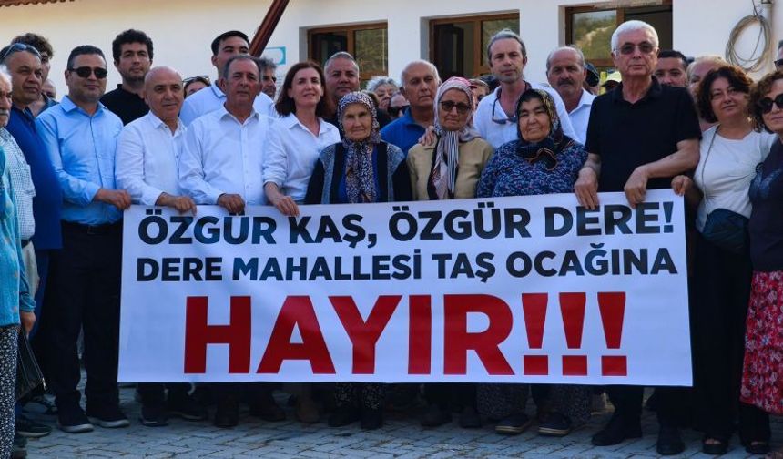 Aliye Coşar ve CHP'lilerden Kaş'taki mermer ocağı projesine tepki