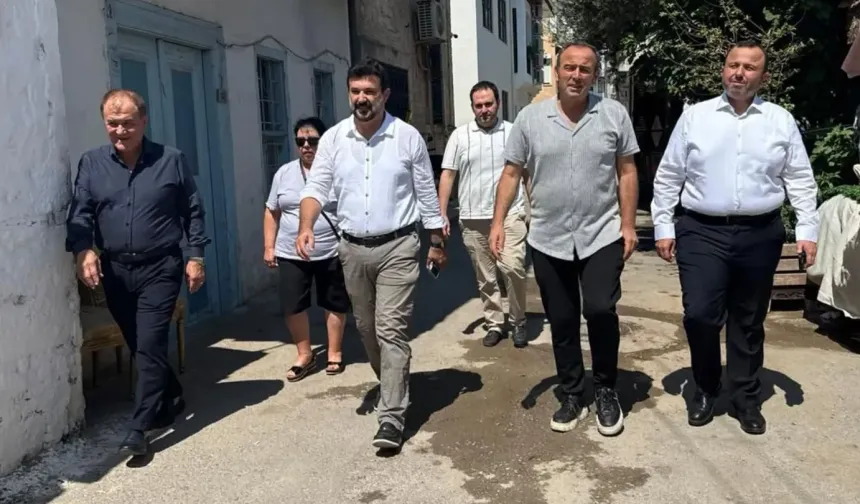 AK Parti Muratpaşa'dan mahalle ziyaretleri: Vatandaşların talepleri dinlendi