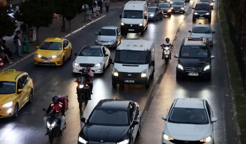 Antalya’da trafiğe kayıtlı araç sayısı dudak uçuklattı!