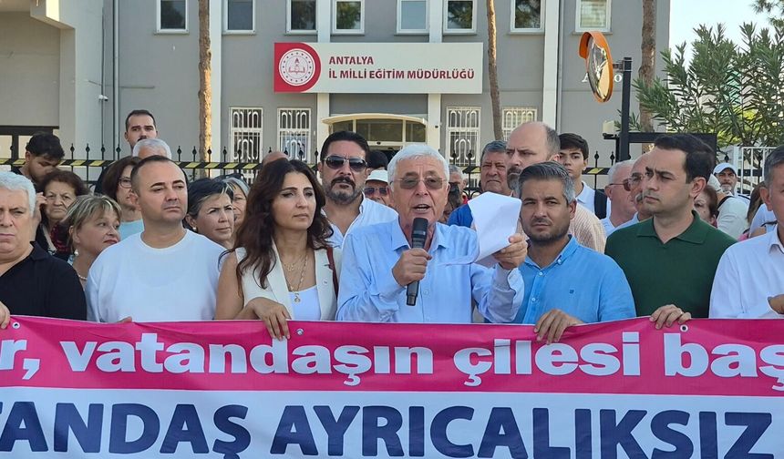 Okullar açıldı: Nail Kamacı'dan ücretsiz yemek önerisi