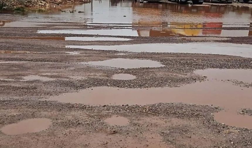 Döşemealtı'nda yol çilesine tepki!