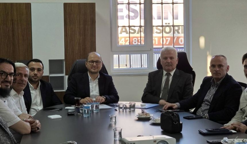 Antalya'da Eğitim Destek Platformu toplandı: Gençlerin milli ve manevi eğitimi masaya yatırıldı