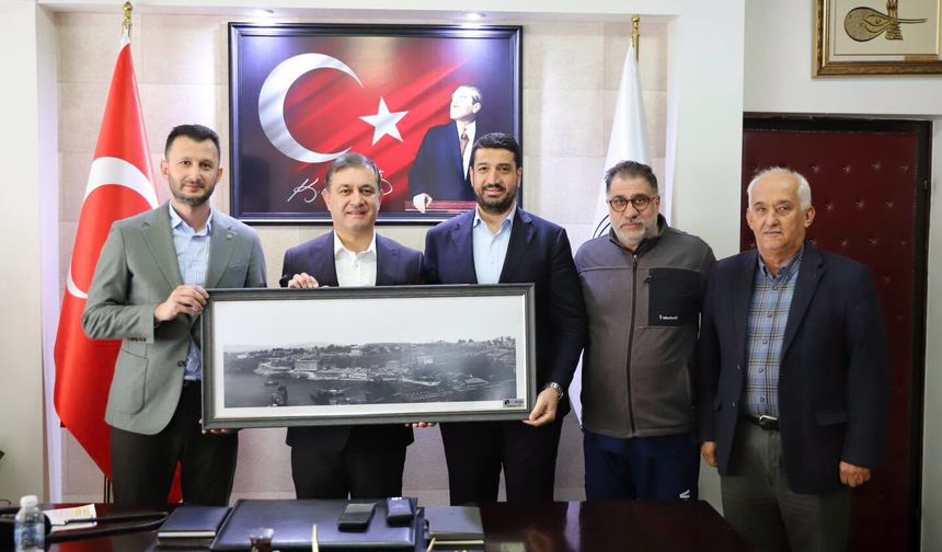 AK Parti, Halil Öztürk'ün kapısını çaldı: Yeni projeleri konuştular